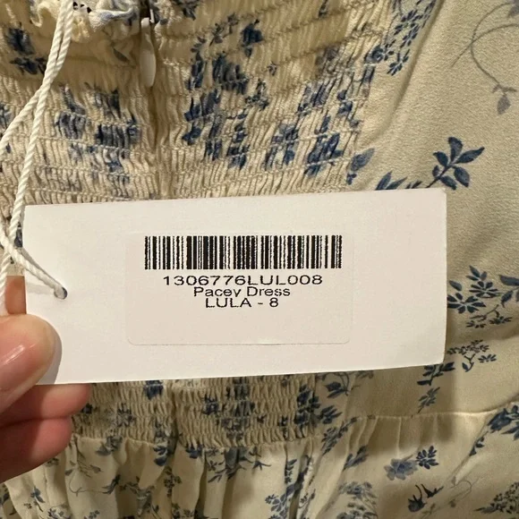 Brand new Reformation Pacey dress in floral pattern size 8 - Picture 6 of 6